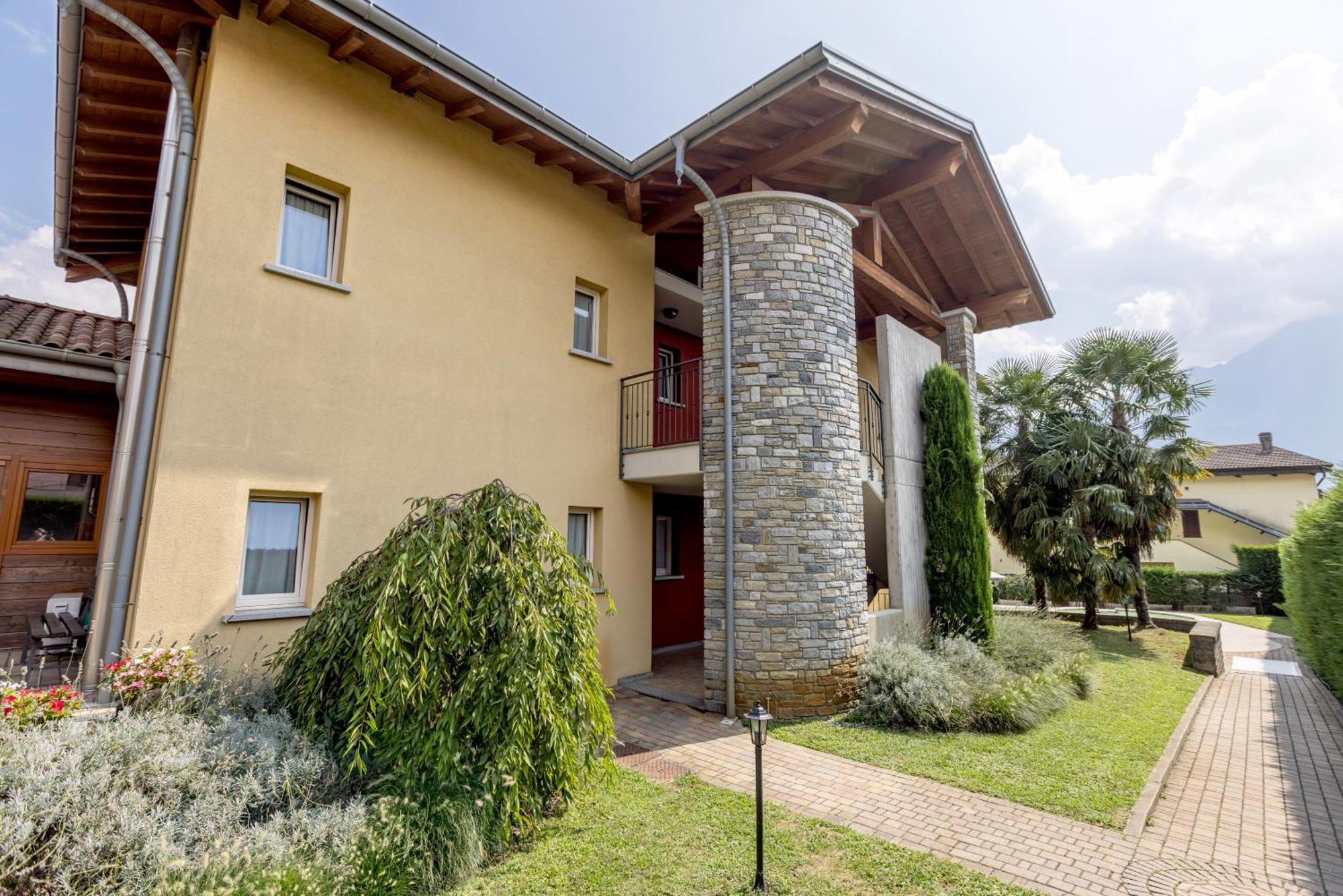 Spluga "Relax & Apartaments" By Alfio Colombo Sorico Exterior photo